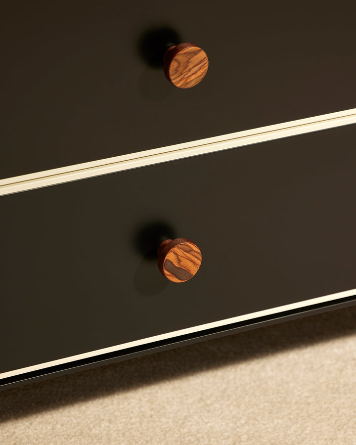 Enfilade Essence - Noir